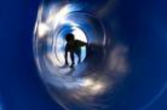 child_in_tunnel